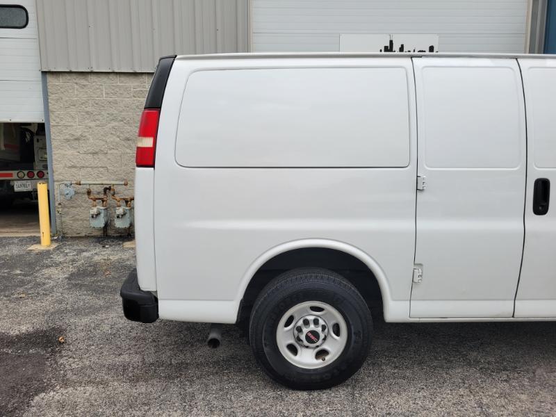 GMC Savana G3500 Cargo 2009