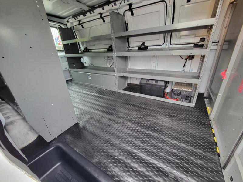 GMC Savana G3500 Cargo 2009