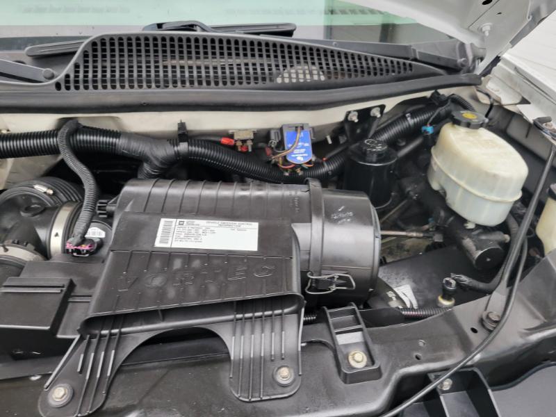 GMC Savana G3500 Cargo 2009