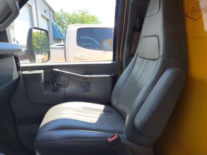 GMC Savana G3500 177 in. 2022