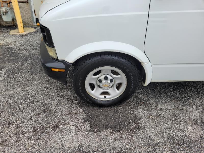 Chevrolet Astro Cargo Van 2WD 2005