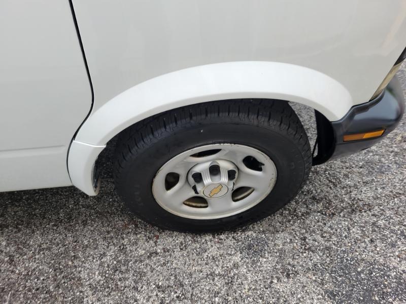 Chevrolet Astro Cargo Van 2WD 2005