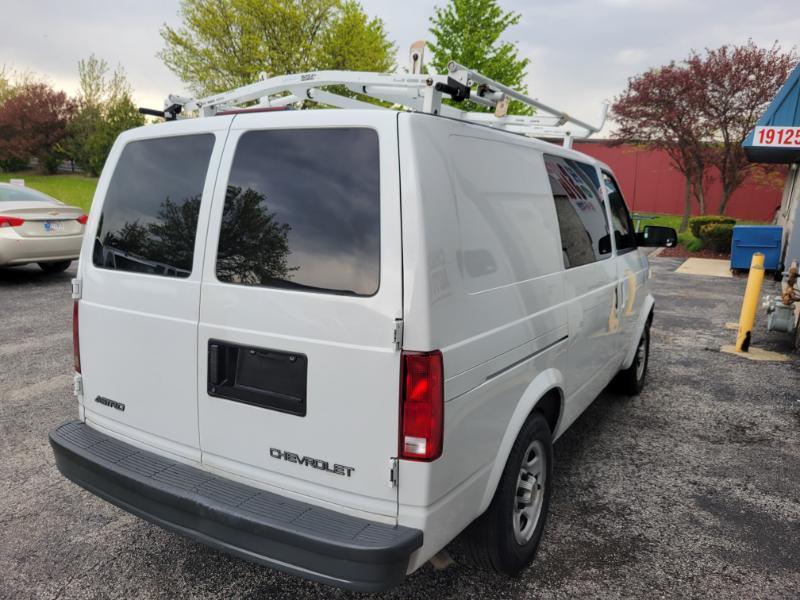 Chevrolet Astro Cargo Van 2WD 2005