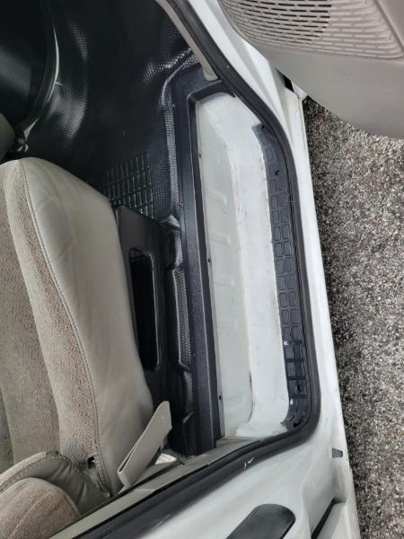 Chevrolet Astro Cargo Van 2WD 2005
