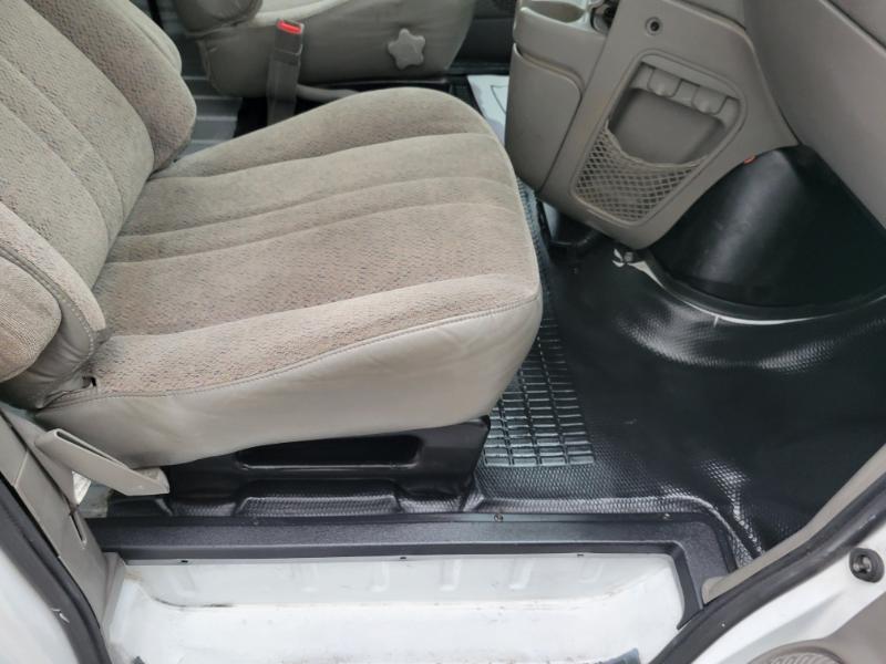 Chevrolet Astro Cargo Van 2WD 2005