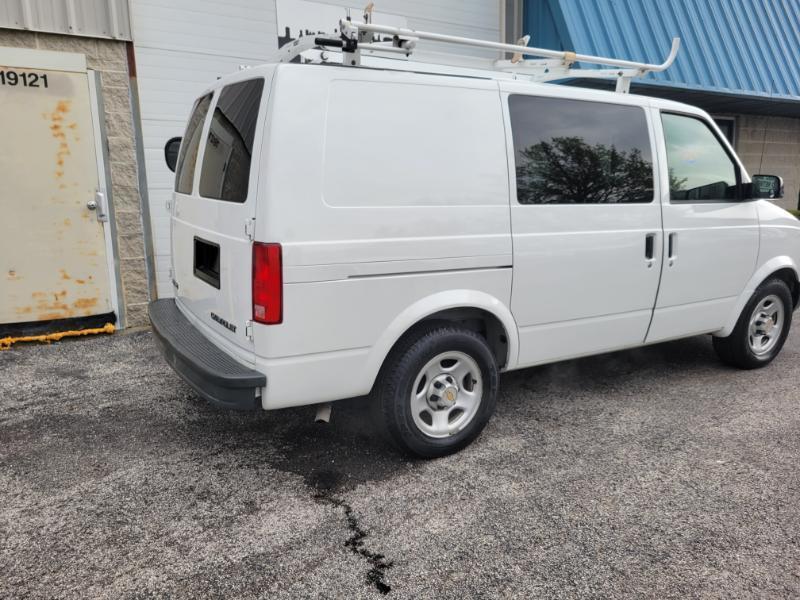 Chevrolet Astro Cargo Van 2WD 2005