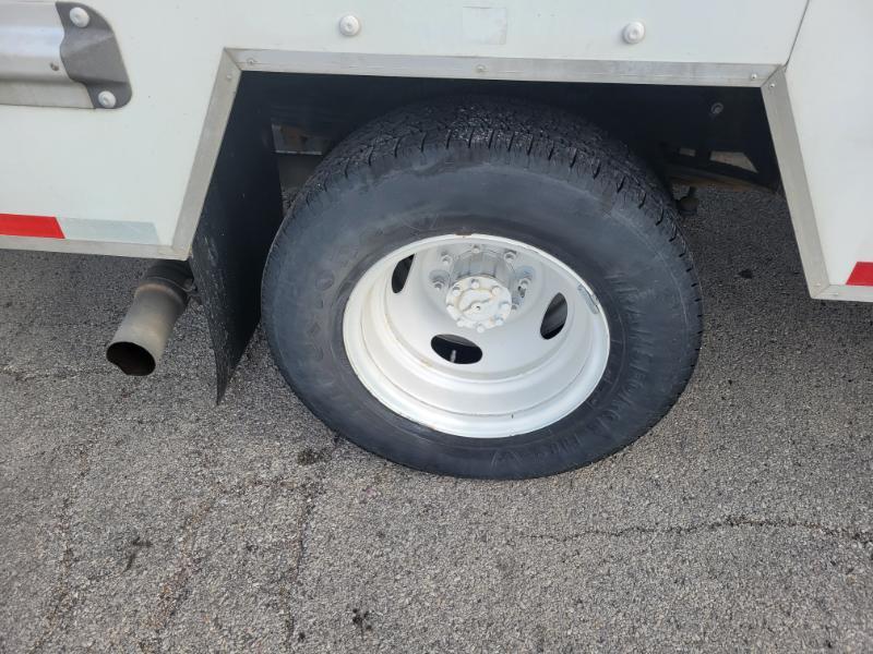 Ford Econoline E-350 Super Duty 2022