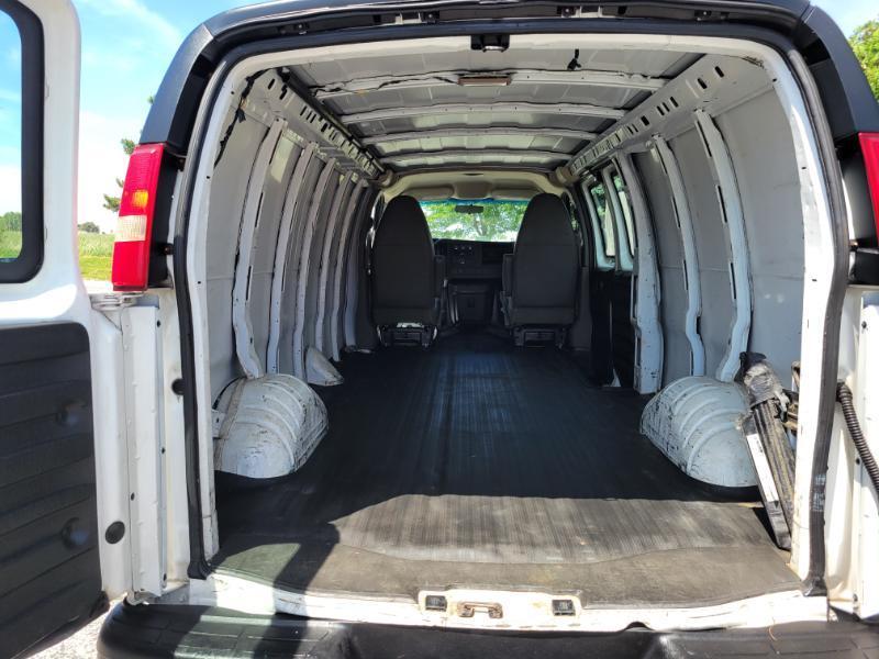 Chevrolet Express 3500 Cargo Extended 2011