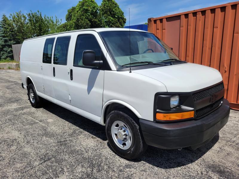 Chevrolet Express 3500 Cargo Extended 2011