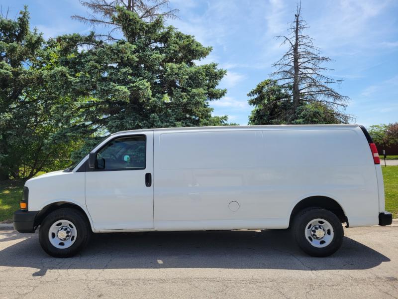 Chevrolet Express 3500 Cargo Extended 2011
