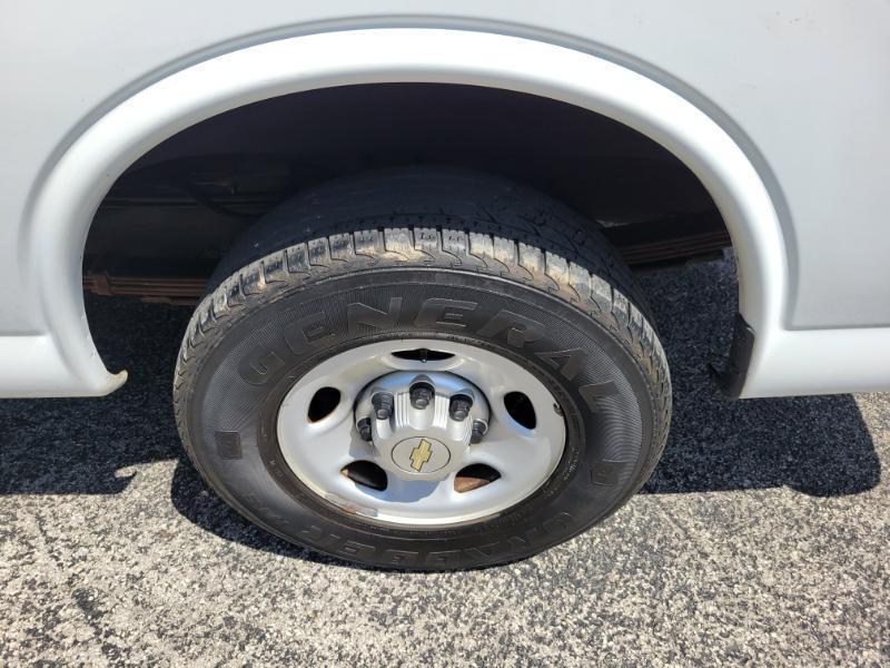 Chevrolet Express 3500 Cargo Extended 2011