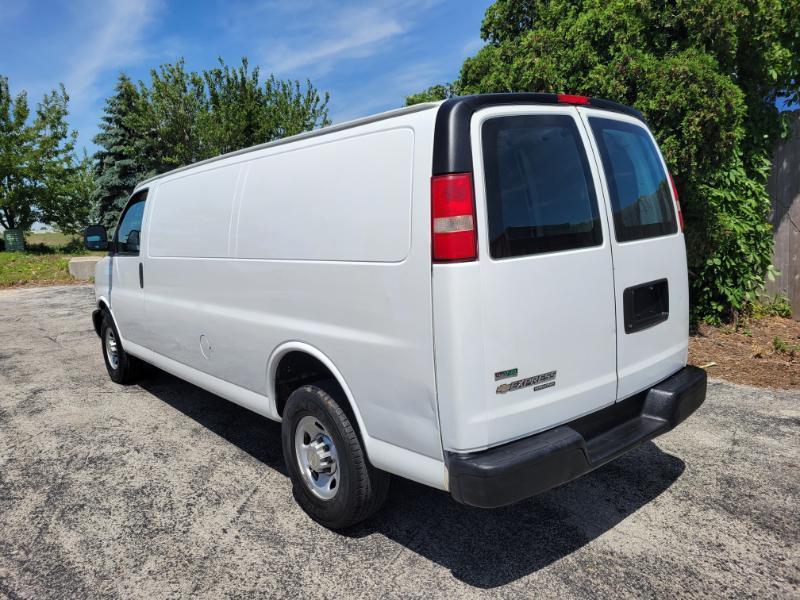 Chevrolet Express 3500 Cargo Extended 2011