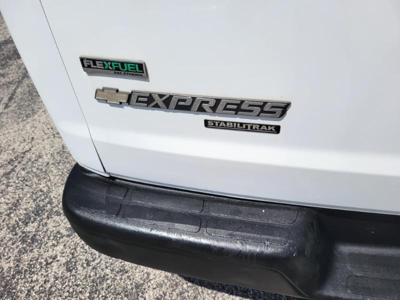 Chevrolet Express 3500 Cargo Extended 2011