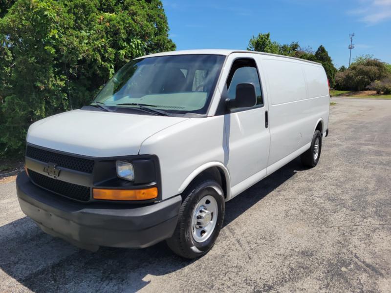 Chevrolet Express 3500 Cargo Extended 2011