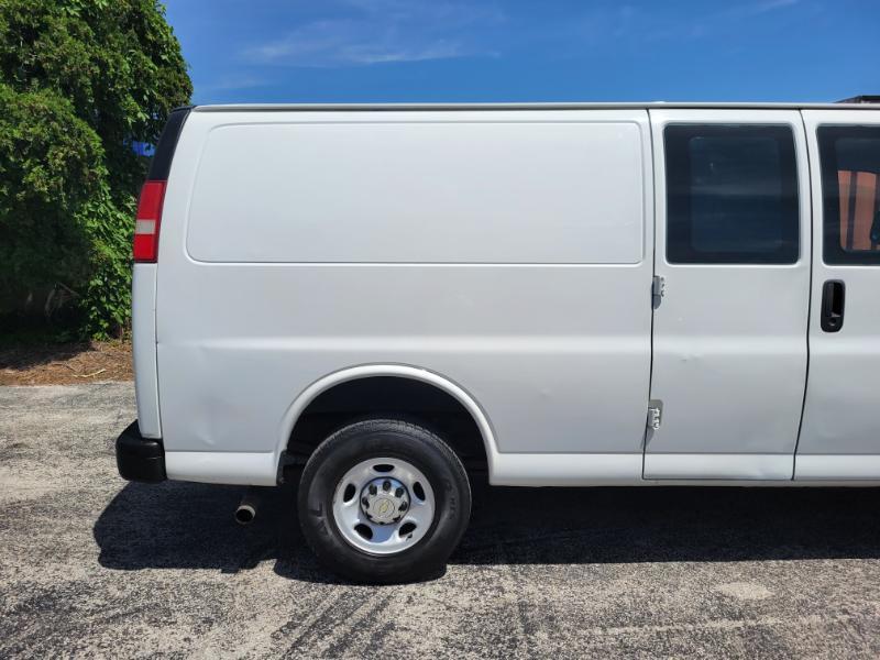 Chevrolet Express 3500 Cargo Extended 2011