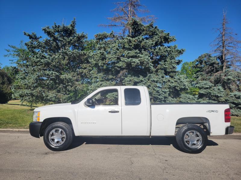 Chevrolet Silverado 1500 Work Truck Ext. Cab 4WD 2011