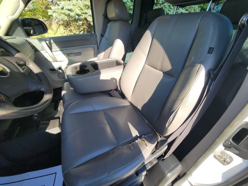 Chevrolet Silverado 1500 Work Truck Ext. Cab 4WD 2011