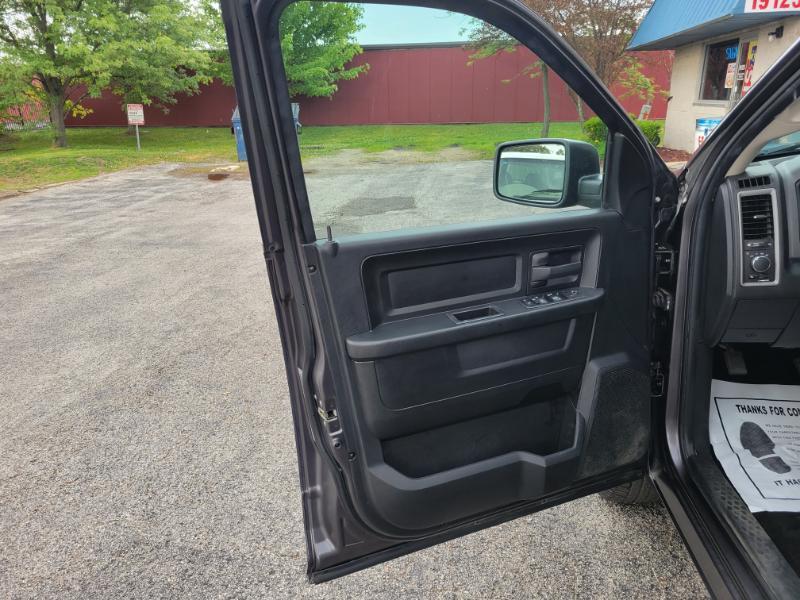 RAM 1500 Tradesman Crew Cab SWB 4WD 2018