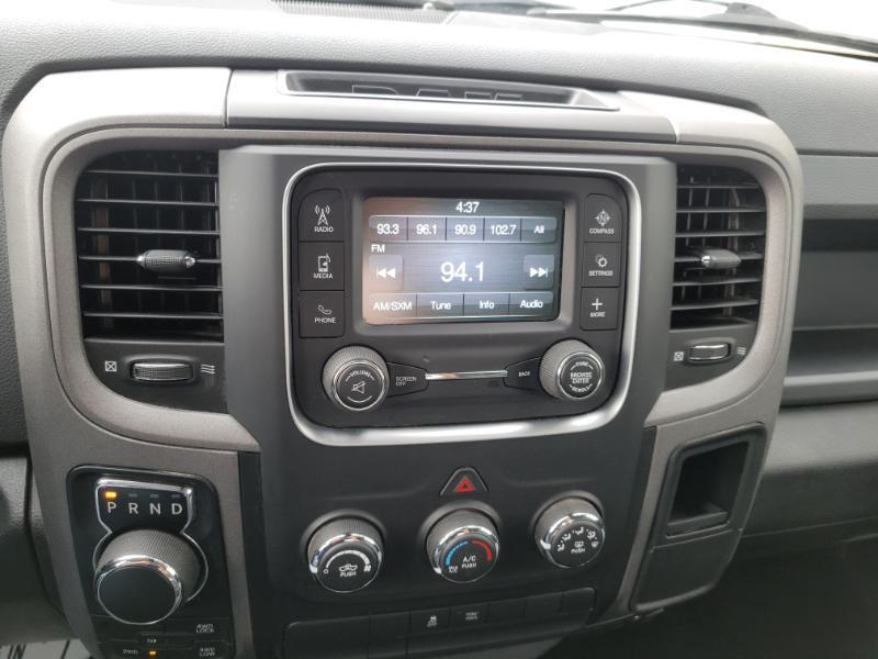 RAM 1500 Tradesman Crew Cab SWB 4WD 2018