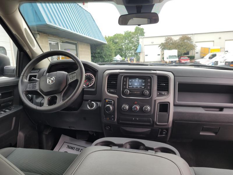 RAM 1500 Tradesman Crew Cab SWB 4WD 2018
