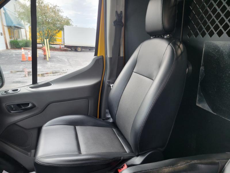 Ford Transit  2021