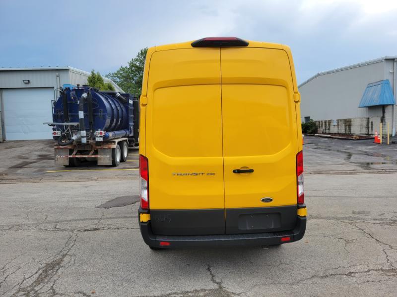 Ford Transit  2021