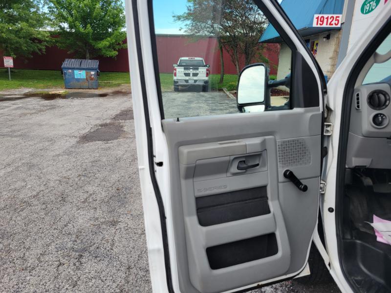 Ford Econoline E-150 2013