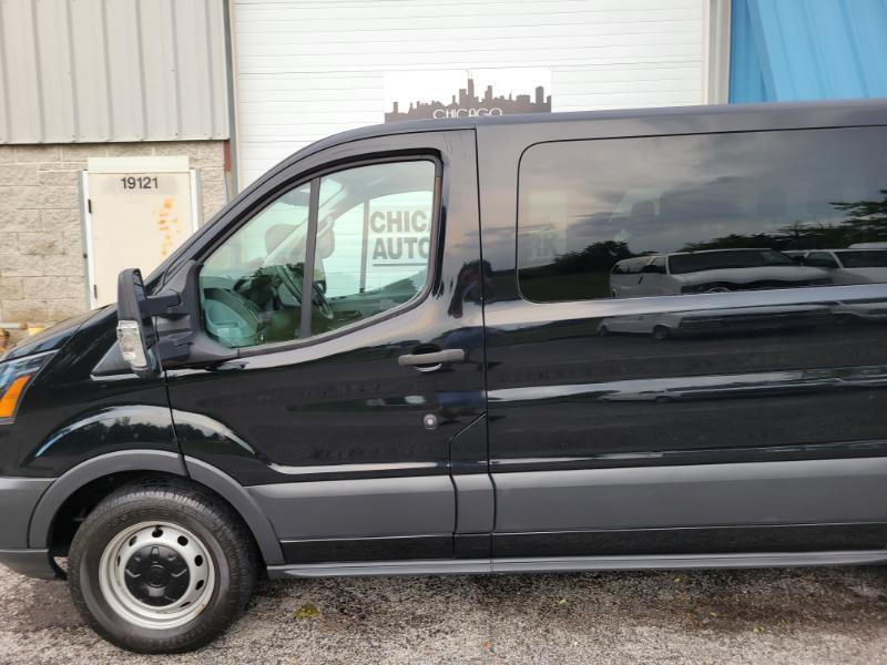 Ford Transit 150 Wagon Low Roof XLT 60/40 Pass. 130-in. WB 2018