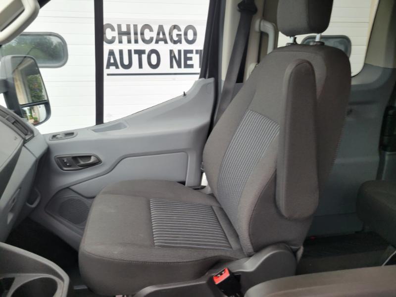 Ford Transit 150 Wagon Low Roof XLT 60/40 Pass. 130-in. WB 2018