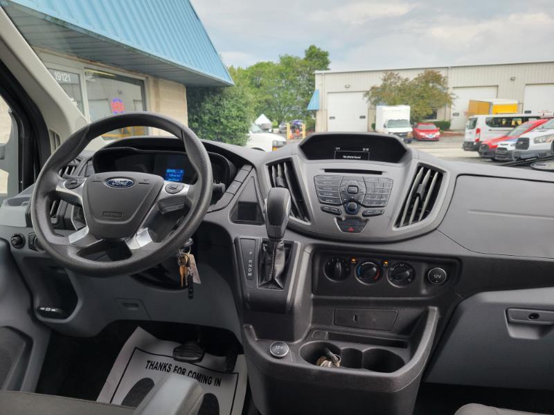 Ford Transit 150 Wagon Low Roof XLT 60/40 Pass. 130-in. WB 2018