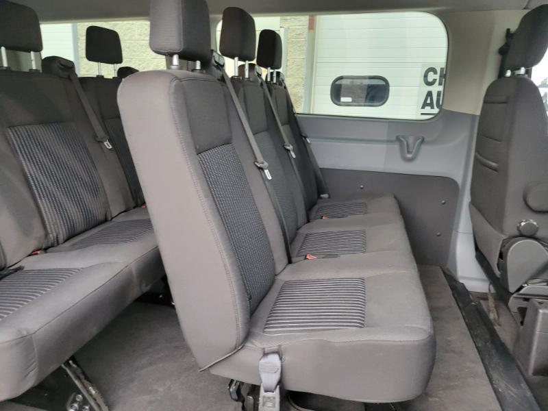 Ford Transit 150 Wagon Low Roof XLT 60/40 Pass. 130-in. WB 2018