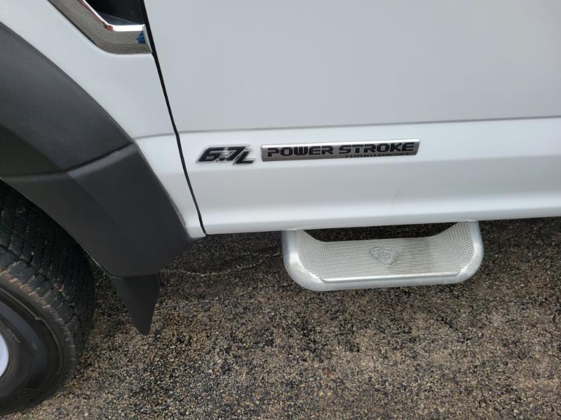 Ford F-550 Regular Cab DRW 4WD 2022