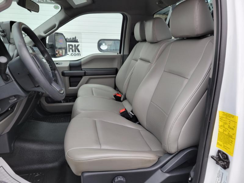 Ford F-550 Regular Cab DRW 4WD 2022