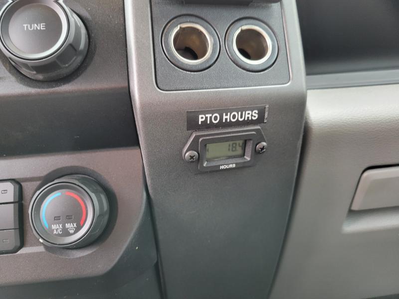 Ford F-550 Regular Cab DRW 4WD 2022