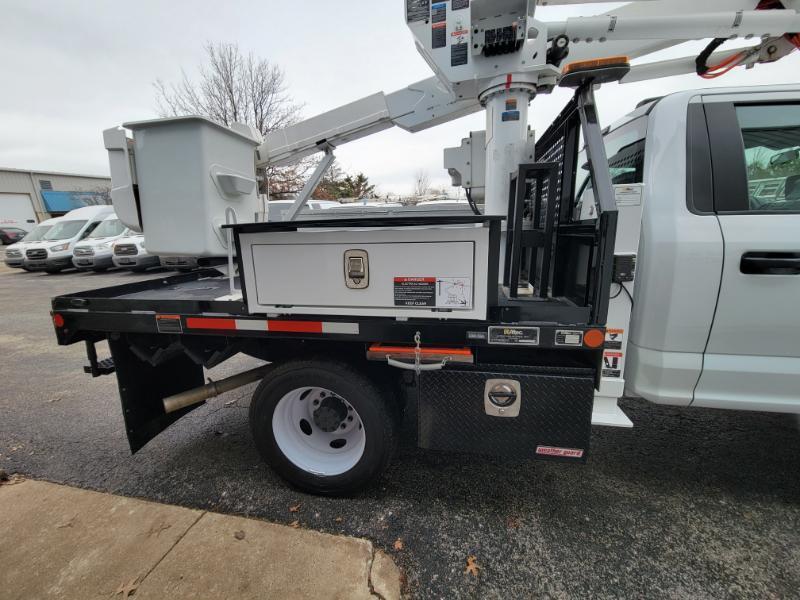 Ford F-550 Regular Cab DRW 4WD 2022