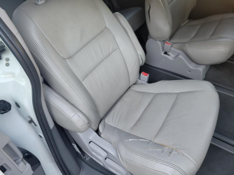 Toyota Sienna LE 7-Passenger Mobility 2020