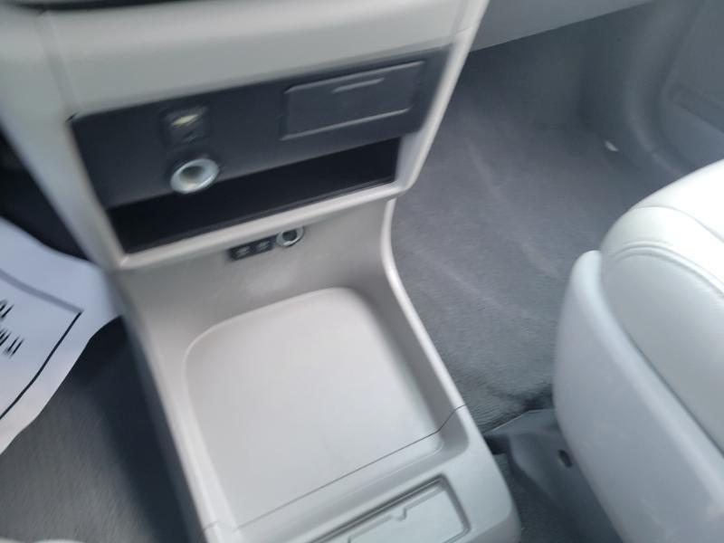 Toyota Sienna LE 7-Passenger Mobility 2020