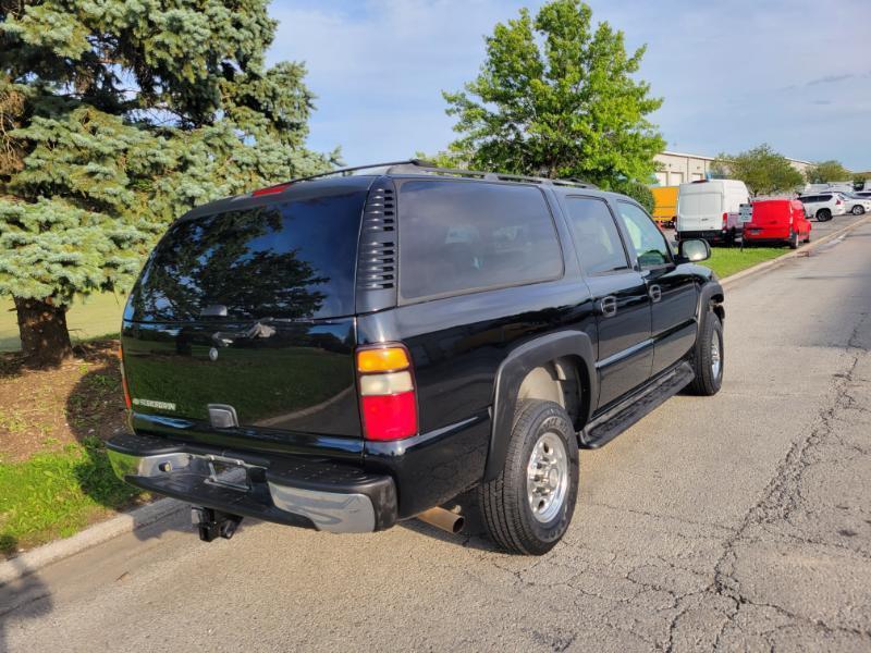 Chevrolet Suburban 2500 2WD 2006