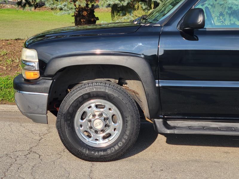 Chevrolet Suburban 2500 2WD 2006