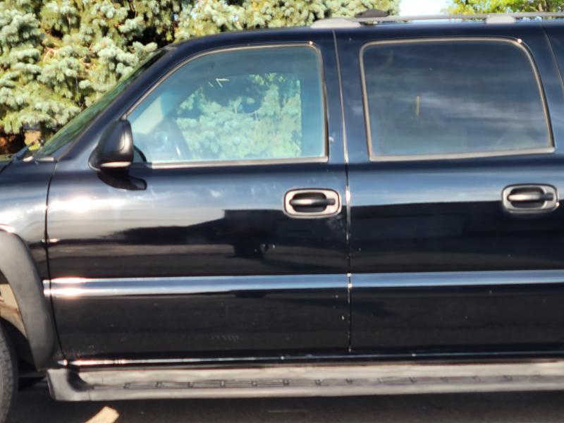 Chevrolet Suburban 2500 2WD 2006