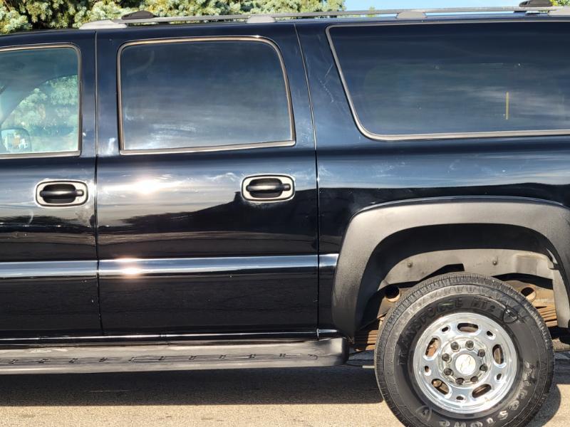 Chevrolet Suburban 2500 2WD 2006