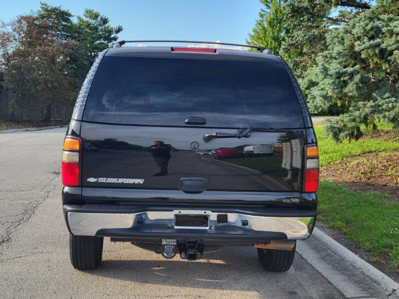 Chevrolet Suburban 2500 2WD 2006