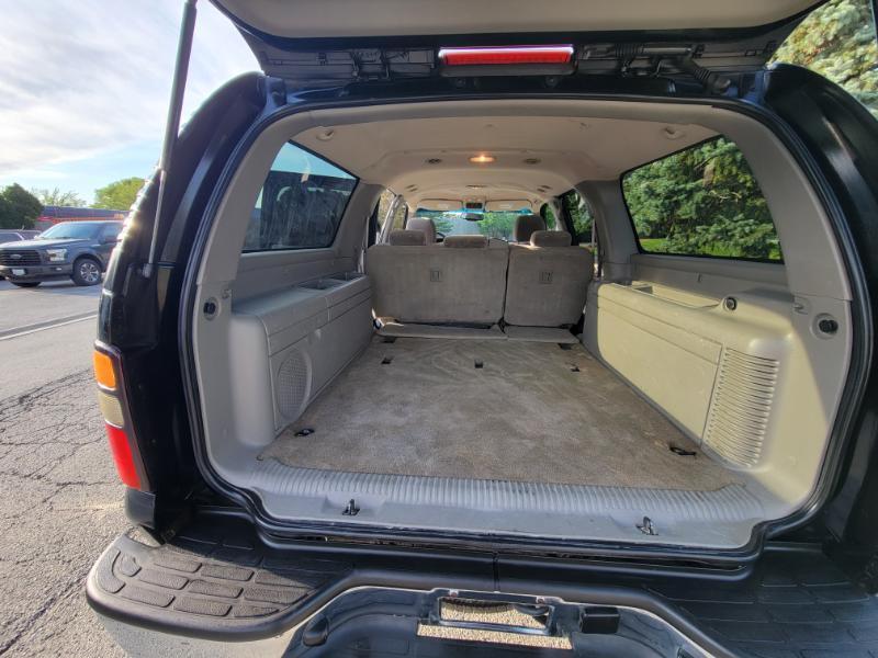 Chevrolet Suburban 2500 2WD 2006