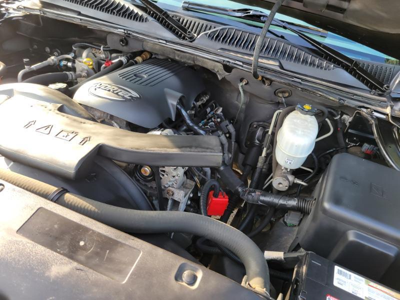 Chevrolet Suburban 2500 2WD 2006