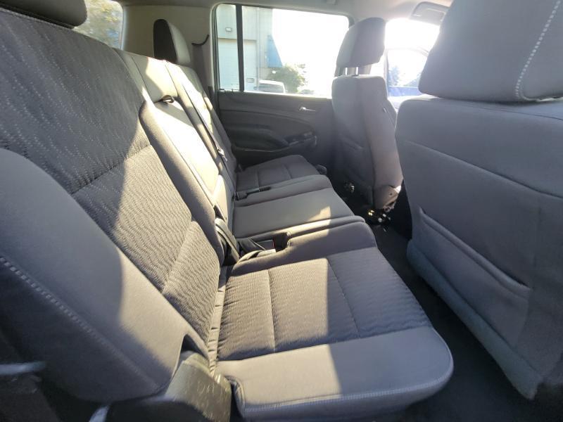 Chevrolet Suburban  2016
