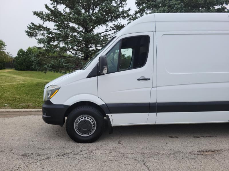 Mercedes-Benz Sprinter 3500 High Roof Ext Cargo Van 170 WB 2017