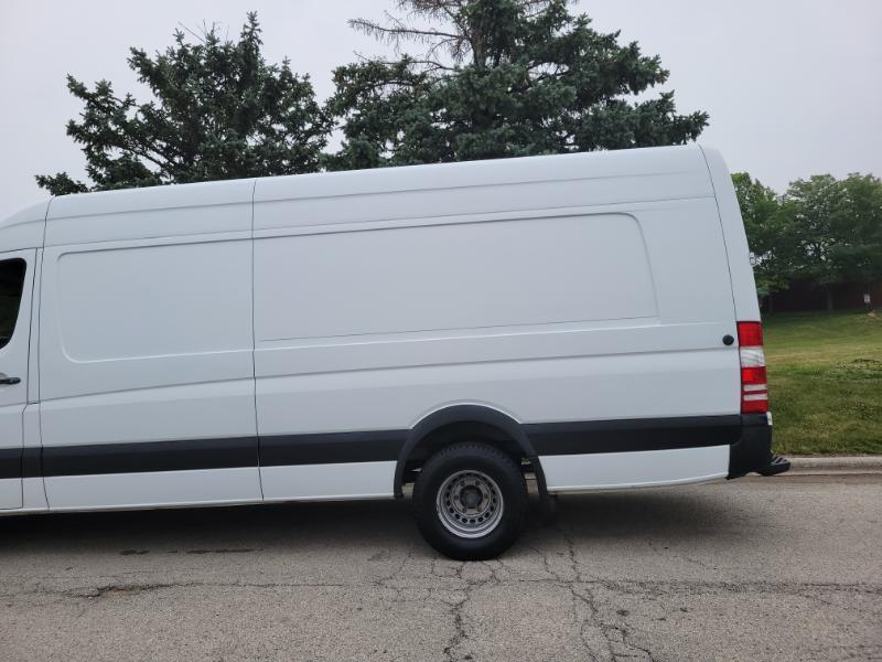 Mercedes-Benz Sprinter 3500 High Roof Ext Cargo Van 170 WB 2017