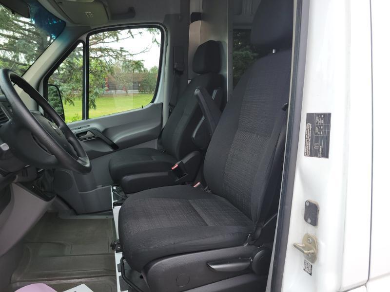 Mercedes-Benz Sprinter 3500 High Roof Ext Cargo Van 170 WB 2017
