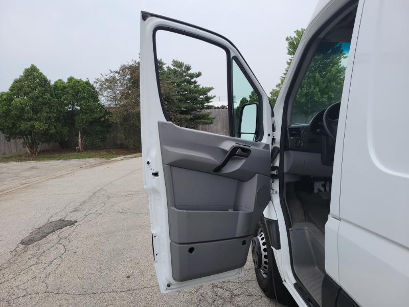 Mercedes-Benz Sprinter 3500 High Roof Ext Cargo Van 170 WB 2017