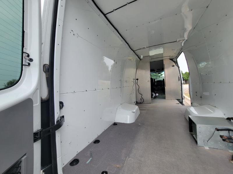 Mercedes-Benz Sprinter 3500 High Roof Ext Cargo Van 170 WB 2017